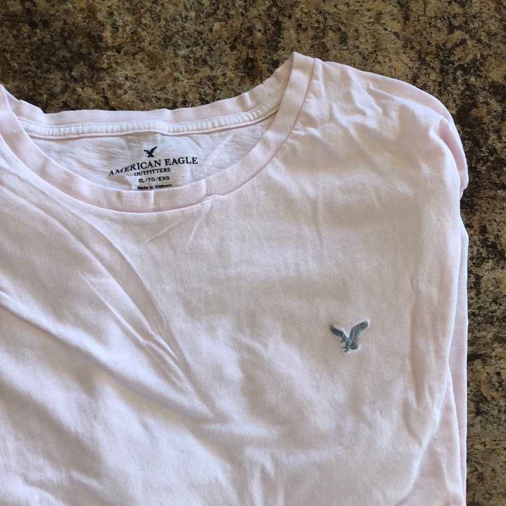 American Eagle tee